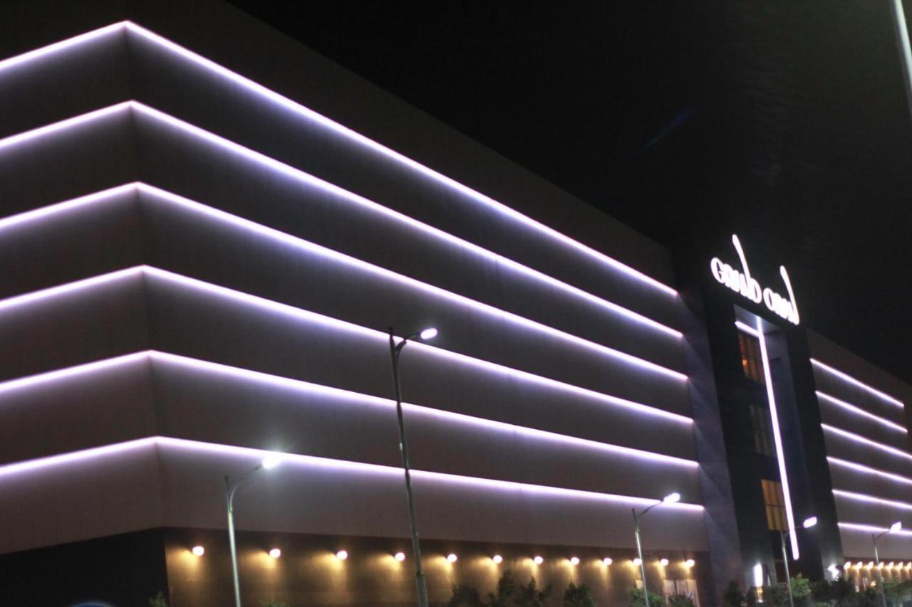 Az Hotels Grand Oran Es Senia Luaran gambar